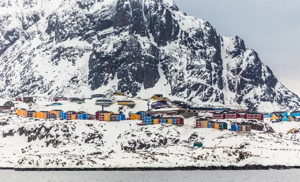 Сісіміут 2-й найбільше місто Ґренландська — стокове фото