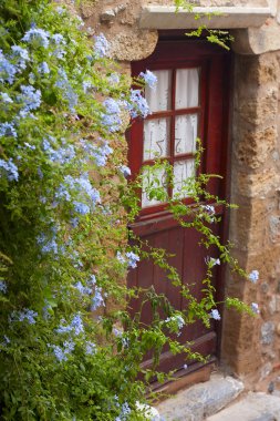 güzel bir eski ev kapı