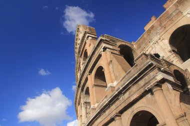 Colosseum tavandan. İtalya tarihi