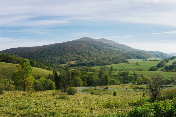 Paisaje Montaña Con Cielo Azul — Foto de Stock