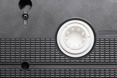 Yerde araba fren pedleri var.