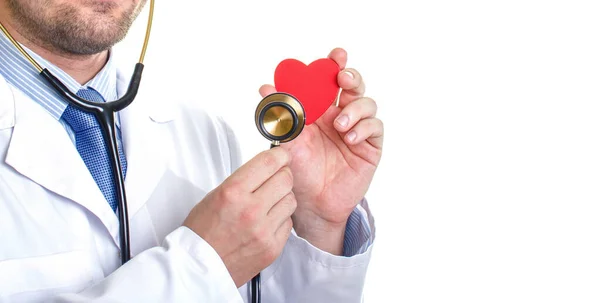 Arzt Hält Herz Mit Roter Schleife Isoliert Auf Weißem Hintergrund — Stockfoto
