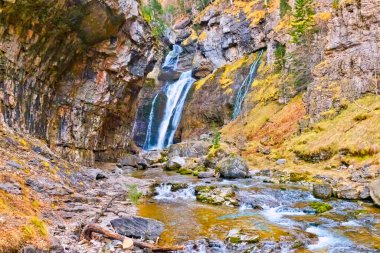 Arazas Nehri Şelalesi, Ordesa Vadisi, Ordesa y Monte Perdido Ulusal Parkı, UNESCO Ordesa-Vinamala Biyosfer Rezervi, Pireneler, Huesca, Aragon, İspanya, Avrupa