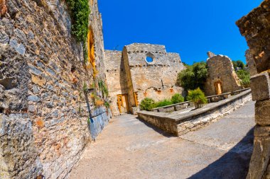Santa Catalina Manastırı ve Botanik Bahçesi, 14. yüzyıl Saray-Manastır Harabeleri, Iruna de Oca, lav, Bask Ülkesi, İspanya, Avrupa