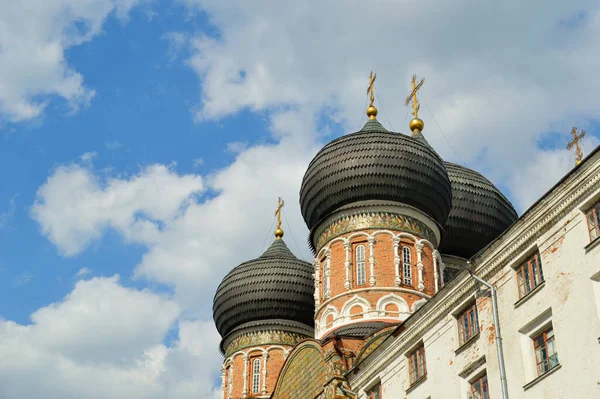 Facade Domes Old Brick Christian Church — Stock Photo, Image