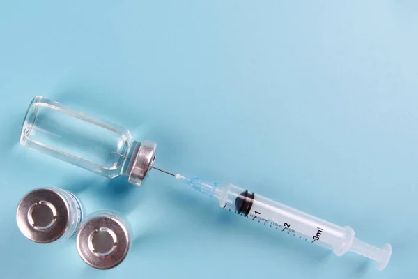 Vaccin Contre Coronavirus Covid Flacons Seringues Masques Gants Médicaux Sur Images De Stock Libres De Droits