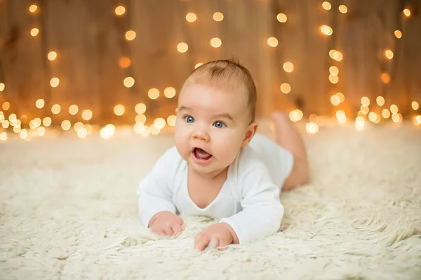 Portret van een zoete babyjongen in Kerstmis — Stockfoto