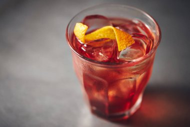 Eski moda viski. Yakın plan.