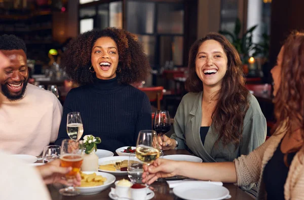 Vrienden Lachen Restaurant — Stockfoto