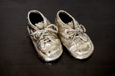 Krom bebek patikleri