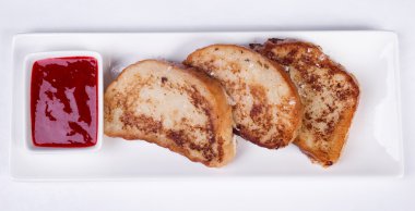 Continental Kahvaltı - kızarmış ekmek, reçel