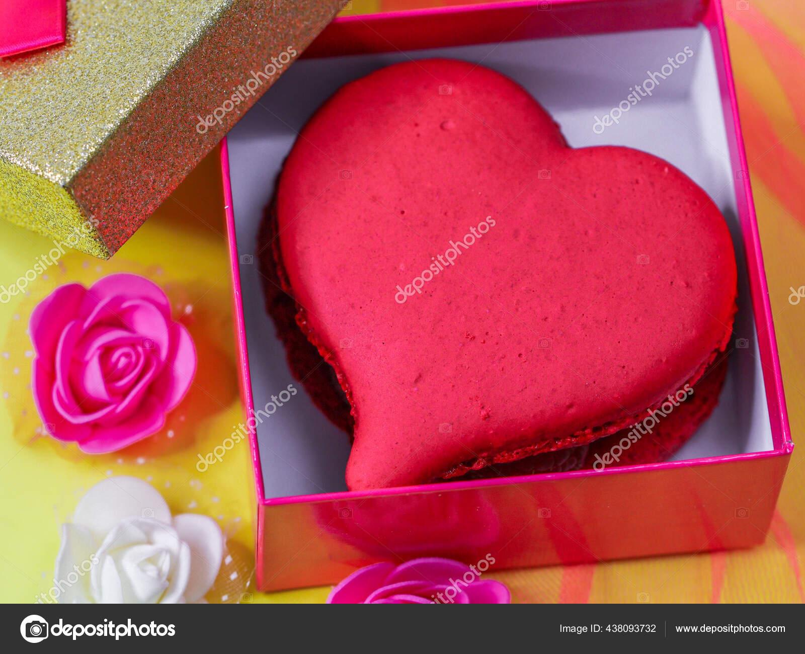 Open Box With Chocolate Cake In Stock Photos Royalty Free Images Depositphotos Open Box With Chocolate Cake In Stock Photos Royalty Free Images Depositphotos
