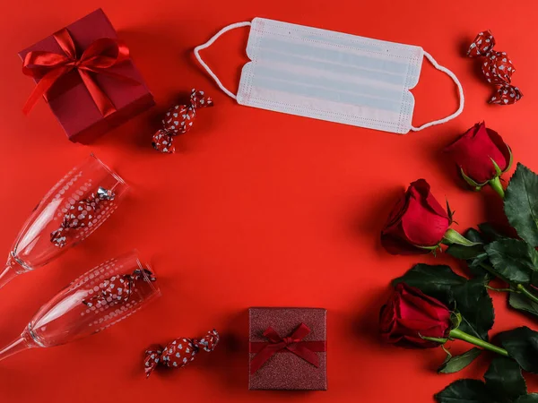 Glasses Gifts Candies Mask Roses Lie Frame Red Background Place — Fotografia de Stock