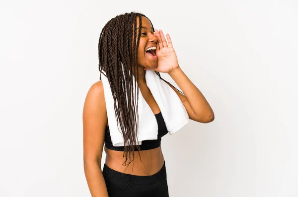 Young African American Sport Woman Isolated Shouting Holding Palm Opened — Stock Photo, Image