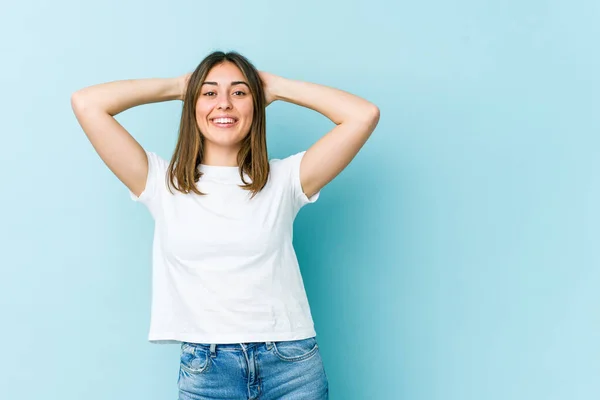 Young Caucasian Woman Stretching Arms Relaxed Position — Stock Photo, Image