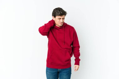 Oturaklı yaşam tarzı yüzünden boyun ağrısı çeken genç, havalı bir adam..