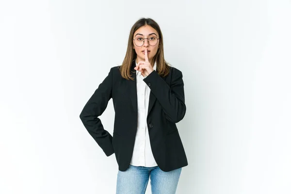 Jovem Mulher Negócios Caucasiana Mantendo Segredo Pedindo Silêncio — Fotografia de Stock