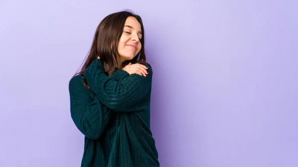 Genç Melez Spanyol Bir Kadın Kucaklaşmalar Kaygısız Gülümsemeler Mutluluklar — Stok fotoğraf