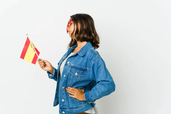 Giovane Donna Spagnola Con Una Bandiera Isolata Sfondo Bianco Che — Foto Stock