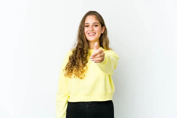 Ung Kaukasisk Kvinna Sträcker Handen Framför Kameran Hälsning Gest — Stockfoto