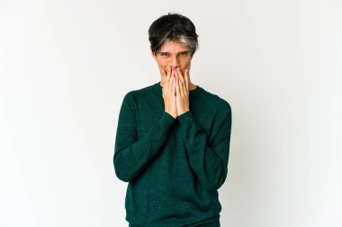 Genç, sıska İspanyol adam bir plan yapıyor, bir fikir kuruyor..