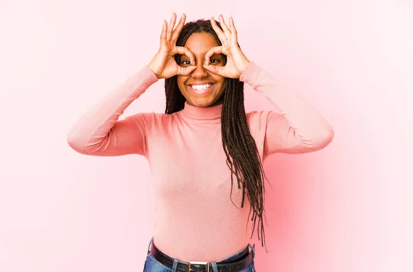 Young African American Woman Isolated Pink Background Showing Okay Sign — Stock Photo, Image