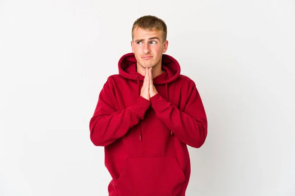 Giovane Uomo Caucasico Bello Pregare Mostrando Devozione Persona Religiosa Cerca — Foto Stock