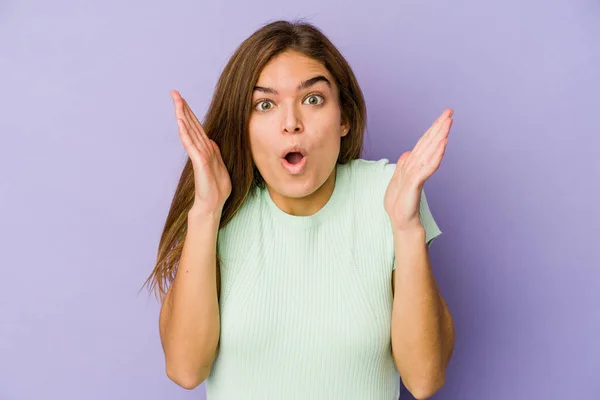 Young Skinny Caucasian Girl Teenager Purple Background Surprised Shocked — Stock Photo, Image