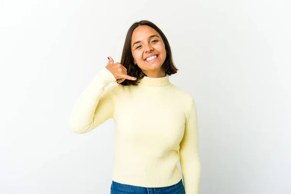 Joven Mujer Raza Mixta Mostrando Gesto Llamada Teléfono Móvil Con — Foto de Stock