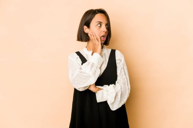 Genç İspanyol kadın gördüğü bir şey yüzünden şoka girdi..