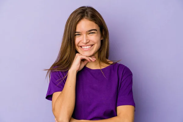 Joven Flaco Caucásico Chica Adolescente Púrpura Fondo Sonriendo Feliz Seguro — Foto de Stock