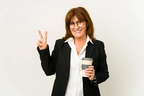 Middle Aged Business Woman Holding Takeaway Coffee Isolated Showing Number — Stock Photo, Image