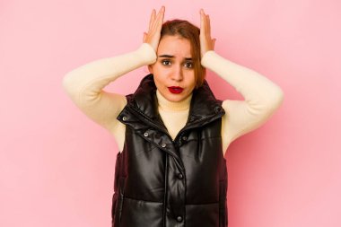 Genç Arap melez kadın şok oldu, önemli bir buluşmayı hatırladı..