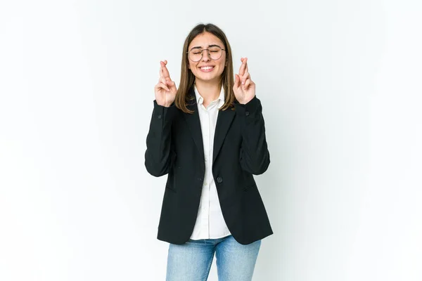 Νεαρή Καυκάσια Επιχειρηματίας Σταυρώνει Δάχτυλα Για Την Τύχη — Φωτογραφία Αρχείου