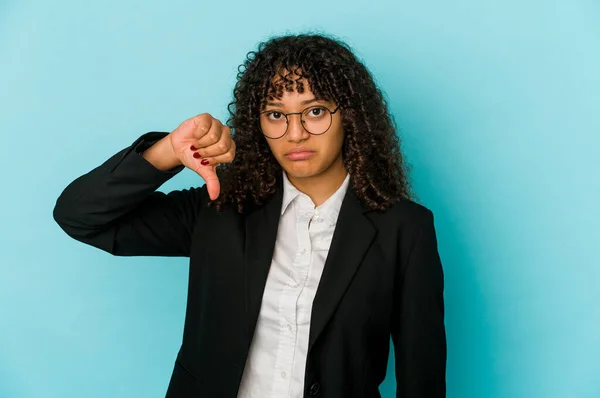 Joven Afroamericana Afro Mujer Aislada Mostrando Gesto Aversión Pulgares Hacia — Foto de Stock