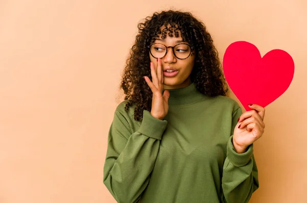 Jovem Afro Americano Africano Mulher Segurando Dia Dos Namorados Coração — Fotografia de Stock