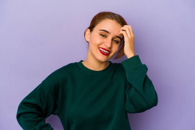 Genç Arap melez kadın çok gülüyor. Mutluluk kavramı.