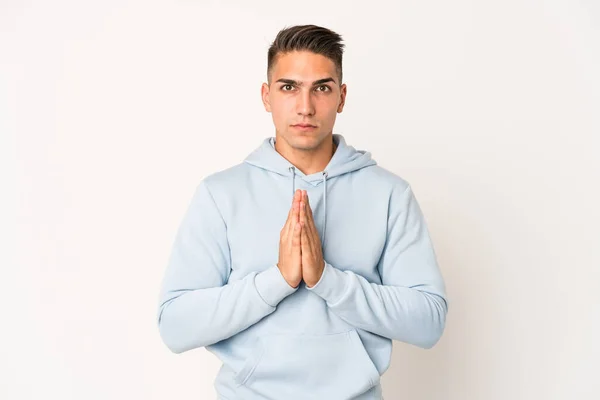 Mladý Kavkazský Pohledný Muž Osamocený Modlící Projevující Oddanost Věřící Hledající — Stock fotografie