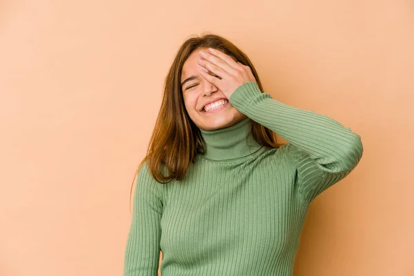 Mladý Hubený Kavkazský Teenager Dívka Smích Šťastný Bezstarostný Přírodní Emoce — Stock fotografie