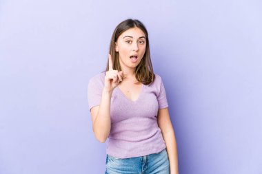 Kafkasyalı genç bir kadının bir fikri, ilham konsepti var.