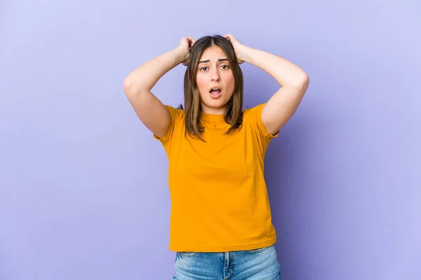 Jovem Caucasiana Gritando Com Raiva — Fotografia de Stock