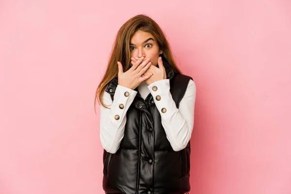 Young Skinny Caucasian Teenager Girl Shocked Covering Mouth Hands — Stock Photo, Image