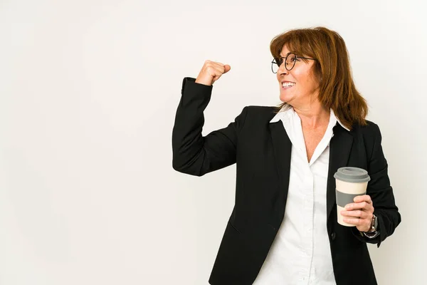 Middle Aged Business Woman Holding Takeaway Coffee Isolated Raising Fist — ストック写真