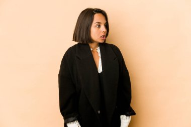 Genç İspanyol kadın gördüğü bir şey yüzünden şoka girdi..