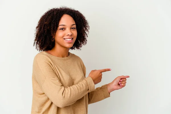 Jong Afrikaans Amerikaans Gemengd Ras Vrouw Geïsoleerd Opgewonden Wijzend Met — Stockfoto