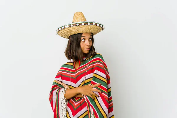 Young Mexican Woman Isolated White Background Dreaming Achieving Goals Purposes — Stock Photo, Image