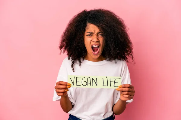 Mladý Africký Americký Kudrnatý Žena Drží Vegan Život Plakát Křičí — Stock fotografie