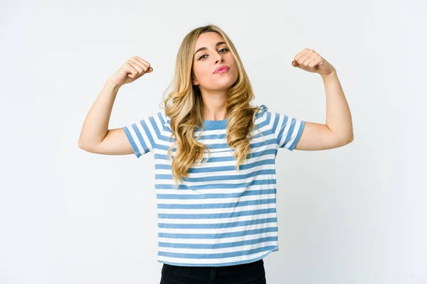 Young Caucasian Blonde Woman Showing Strength Gesture Arms Symbol Power — Stock Photo, Image