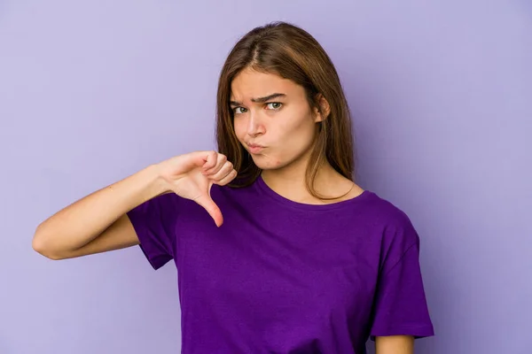 Joven Flaco Caucásico Chica Adolescente Púrpura Fondo Mostrando Pulgar Hacia — Foto de Stock