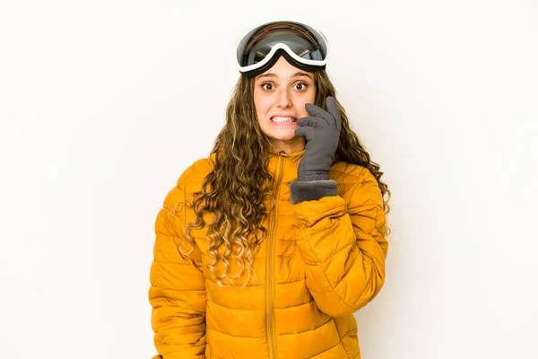 Joven Mujer Snowboarder Caucásica Aislada Mordiendo Las Uñas Nerviosa Muy — Foto de Stock